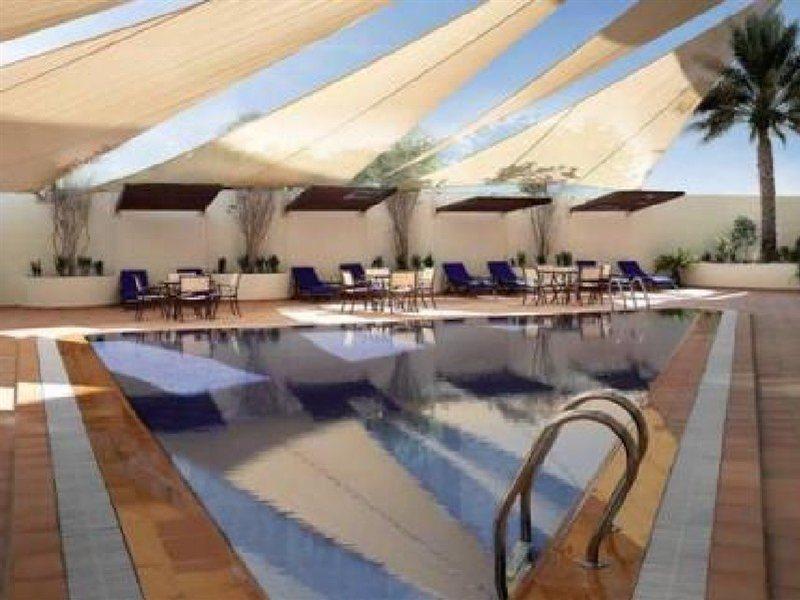 Swiss-Belhotel Sharjah Bagian luar foto