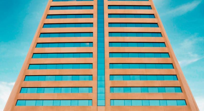 Swiss-Belhotel Sharjah Bagian luar foto
